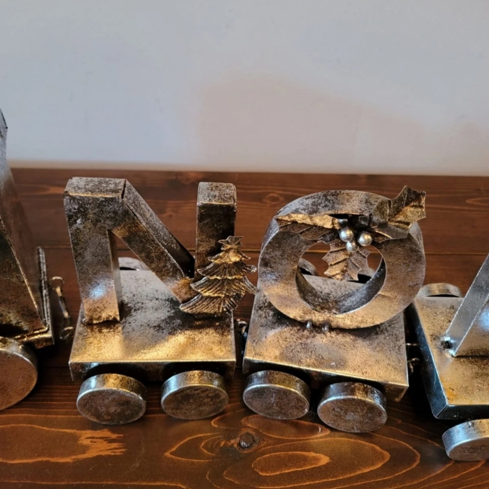 TII Collection Metal Train - Picture 5 of 8